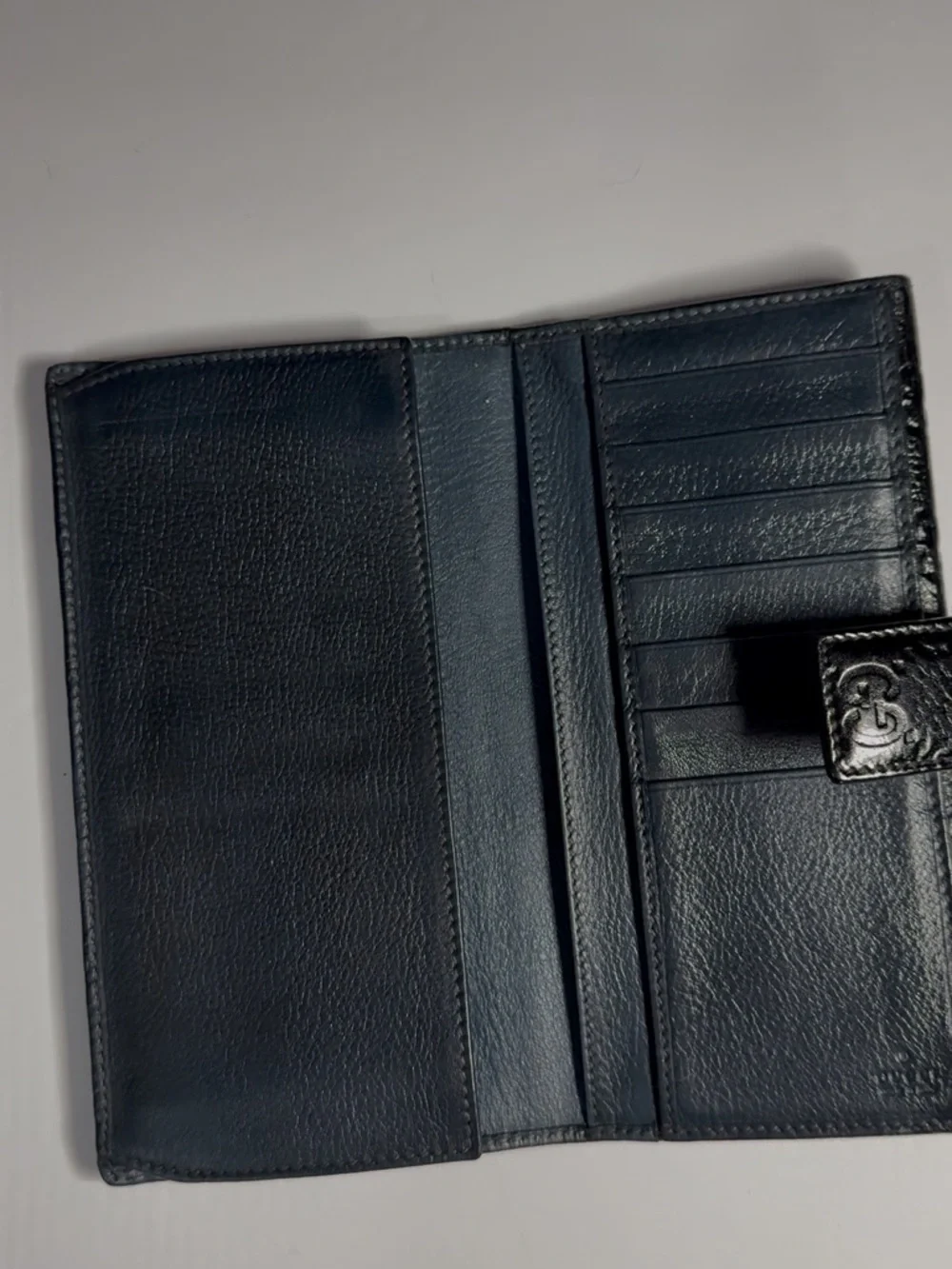 Gucci Black Embossed Monogram Long Wallet - Picture 5 of 5